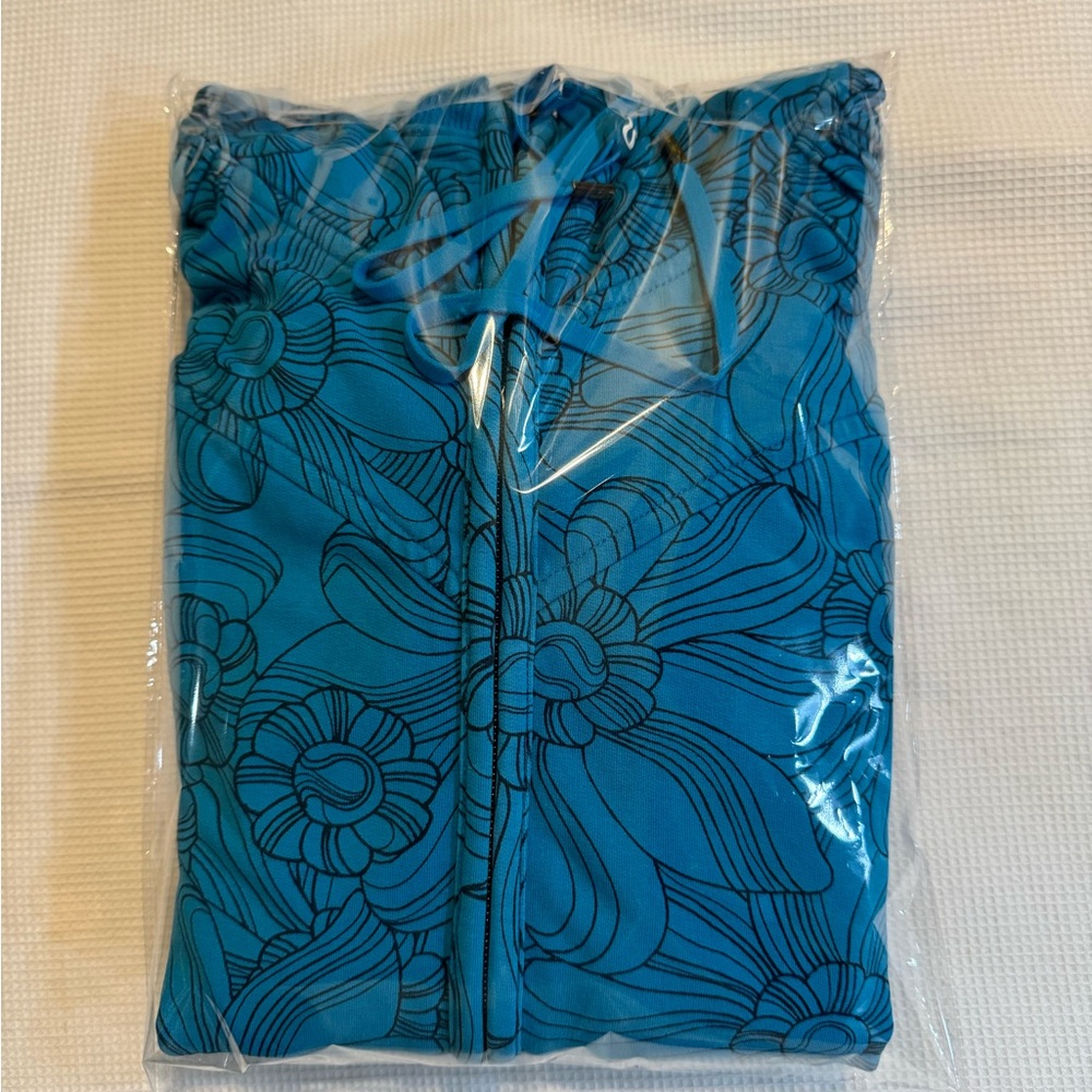 Lululemon athletic apparel